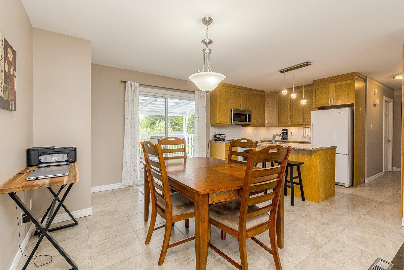 









1019


Rue Sideleau

,
Sherbrooke (Fleurimont),




QC
J1E1H7

