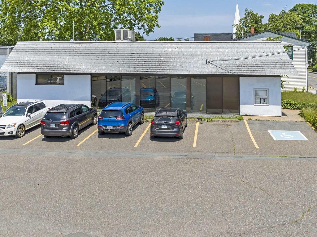 












49 Main Street

,
Hantsport,




NS
B0P 1P0

