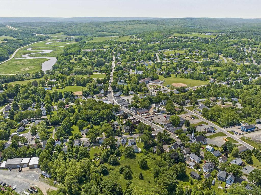 












49 Main Street

,
Hantsport,




NS
B0P 1P0

