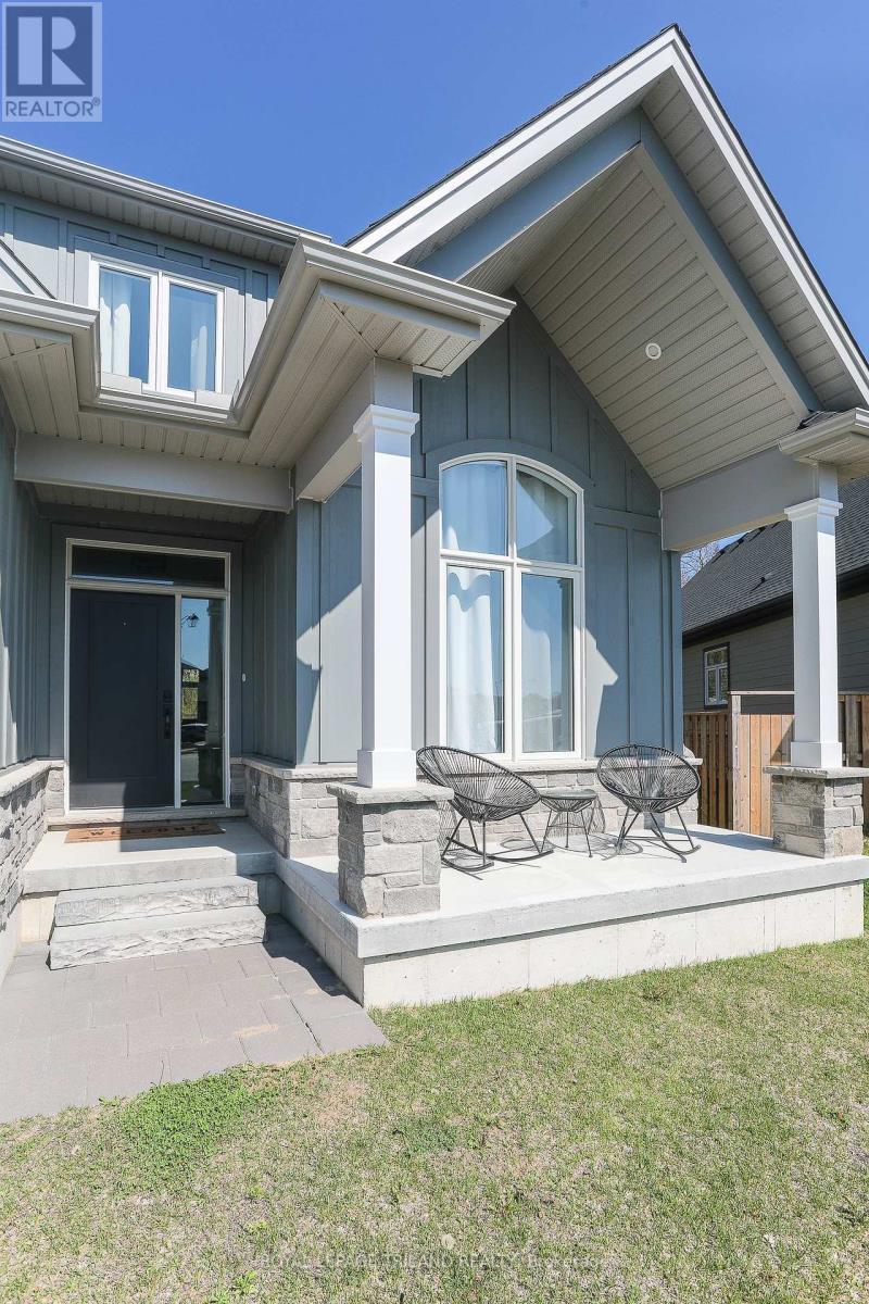 












45 COMPASS TRAIL

,
Central Elgin (Port Stanley),




Ontario
N5L0B4

