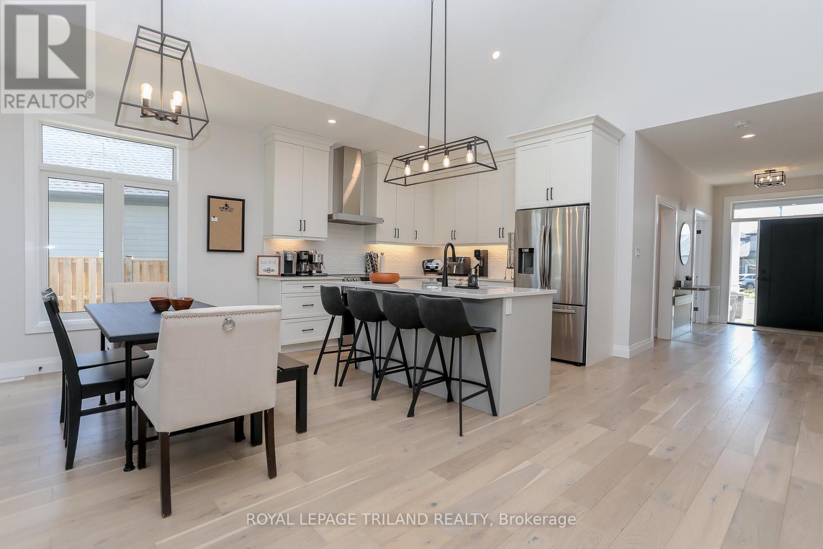 












45 COMPASS TRAIL

,
Central Elgin (Port Stanley),




Ontario
N5L0B4

