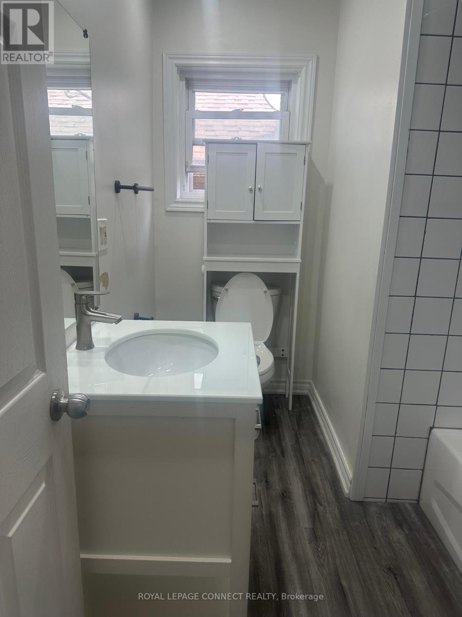 












MAIN - 429 CRERAR AVENUE

,
Oshawa,




Ontario
L1H2W6

