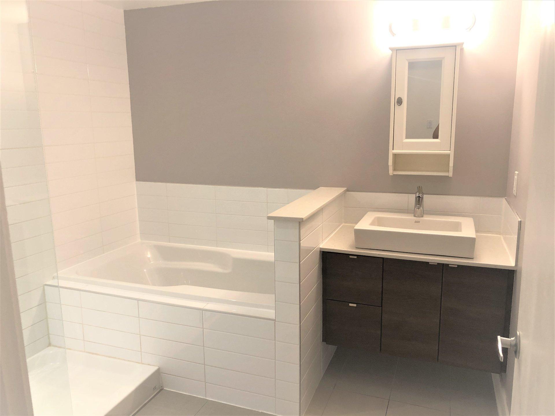 









5025


Rue Paré

, 816,
Montréal (Côte-des-Neiges/Notre-Dame-de-Grâce),




QC
H4P1P4

