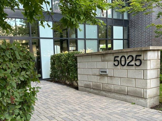 









5025


Rue Paré

, 816,
Montréal (Côte-des-Neiges/Notre-Dame-de-Grâce),




QC
H4P1P4

