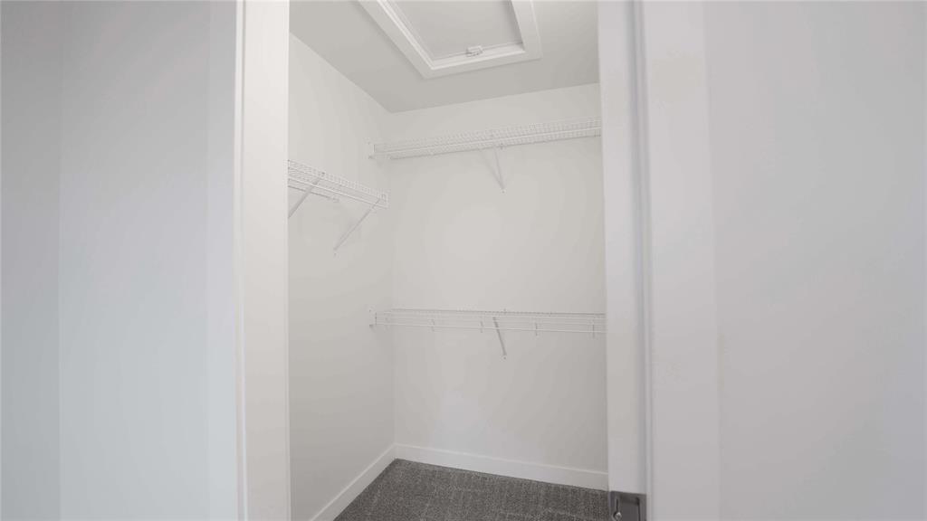 












122 Meadowlands Drive

,
West St Paul,




Manitoba
R2V5G6

