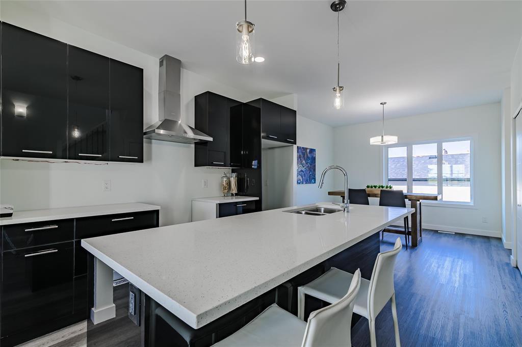 












122 Meadowlands Drive

,
West St Paul,




Manitoba
R2V5G6

