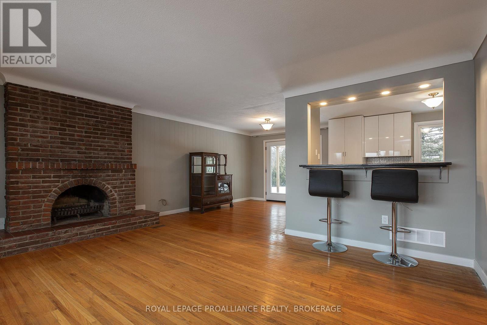 












247 NORMAN ROGERS DRIVE

,
Kingston (Central City West),




Ontario
K7M2R5

