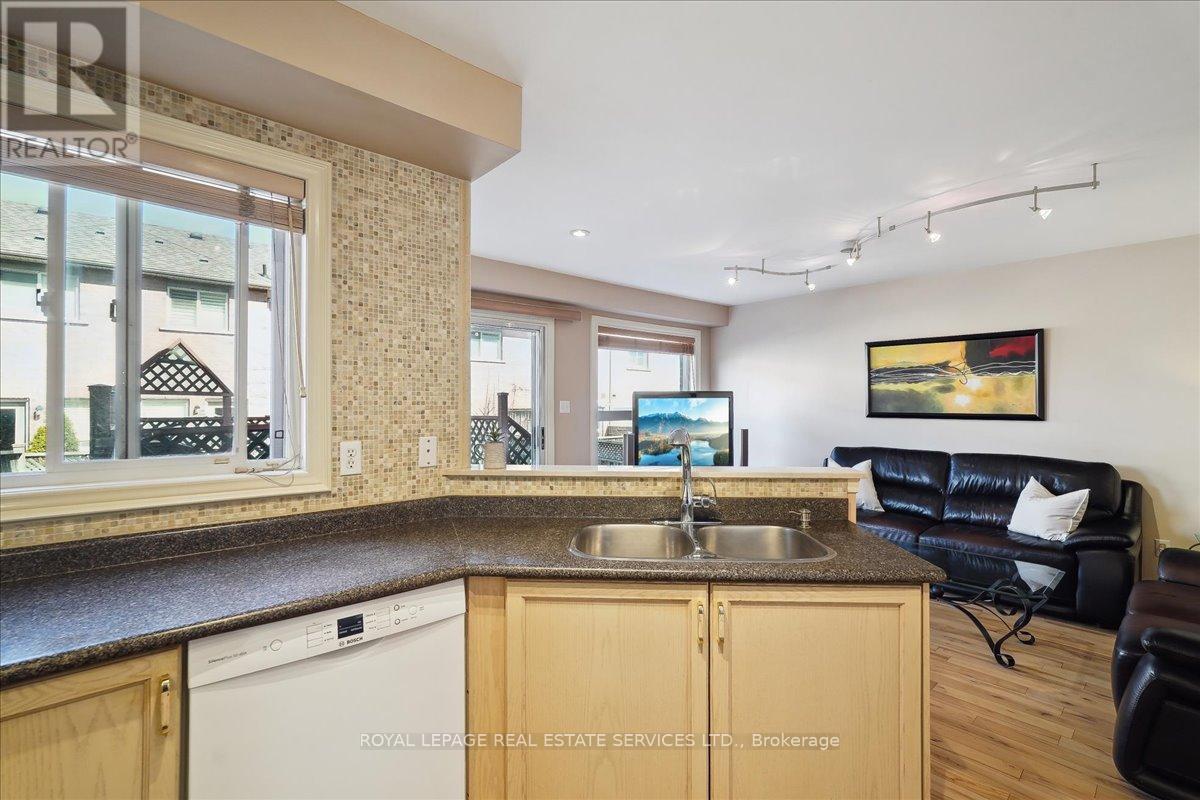 












86 NAHANNI DRIVE

,
Richmond Hill,




Ontario
L4B4L4

