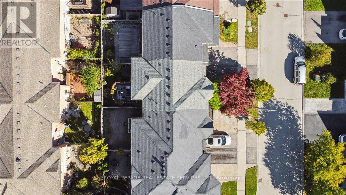 












86 NAHANNI DRIVE

,
Richmond Hill,




Ontario
L4B4L4


