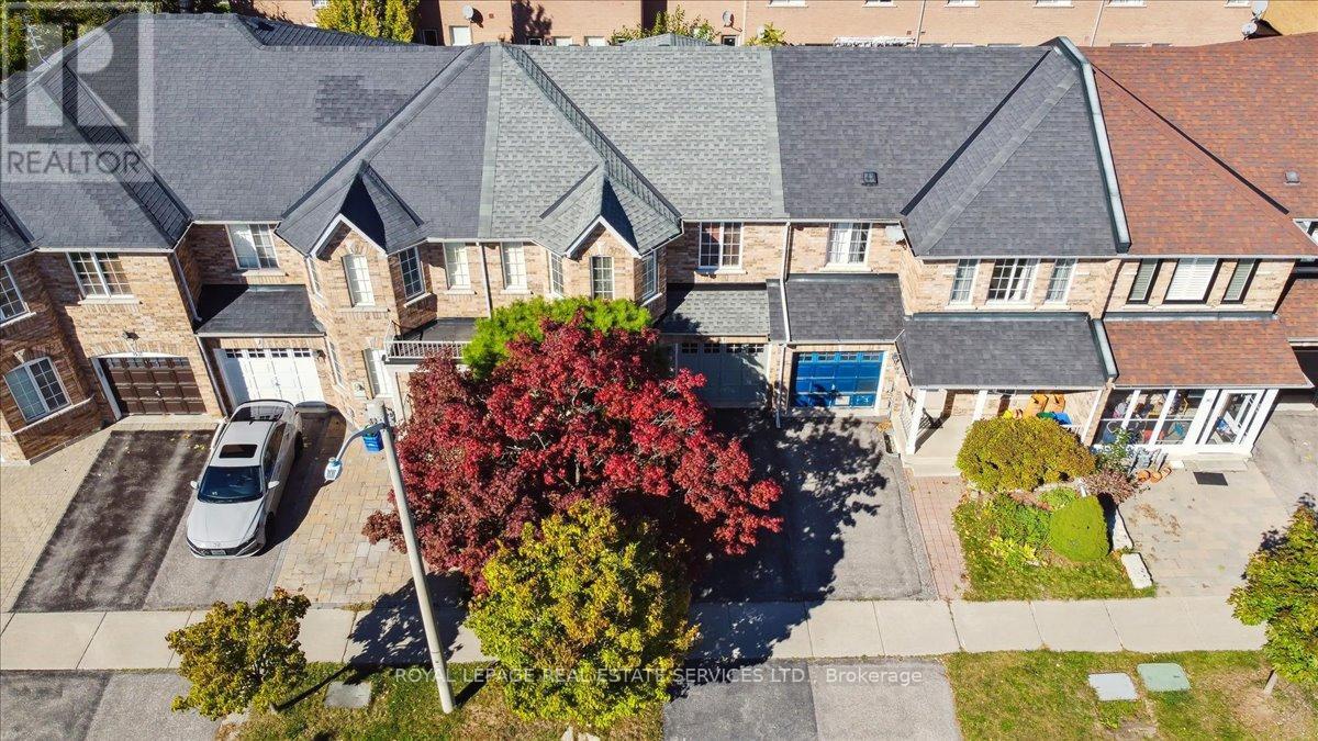 












86 NAHANNI DRIVE

,
Richmond Hill,




Ontario
L4B4L4

