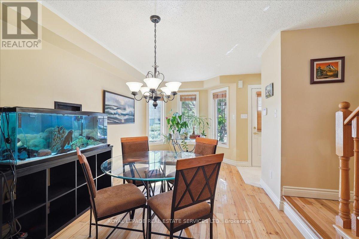 












86 NAHANNI DRIVE

,
Richmond Hill,




Ontario
L4B4L4

