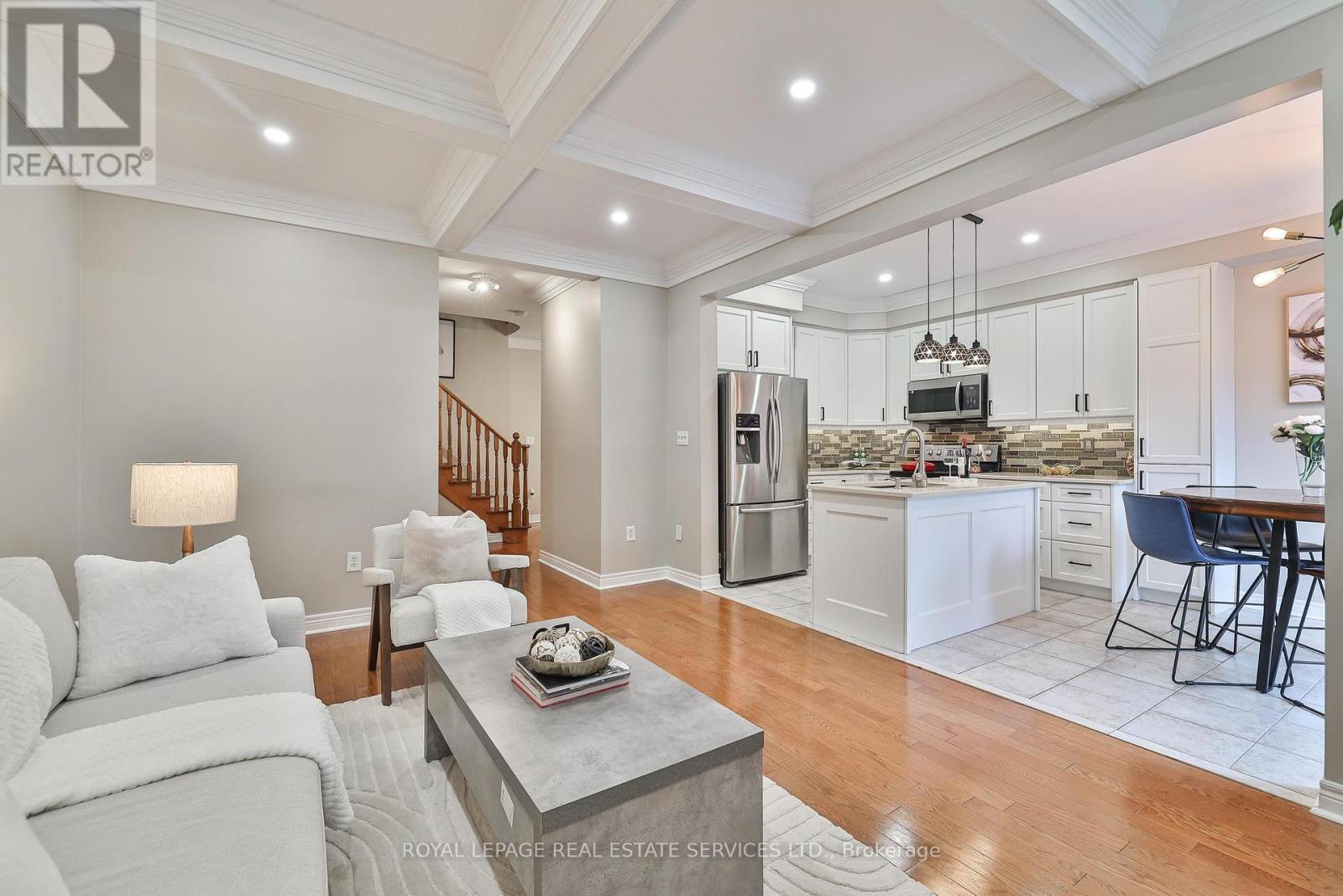 












3222 EPWORTH CRESCENT

,
Oakville,




Ontario
L6M0B3

