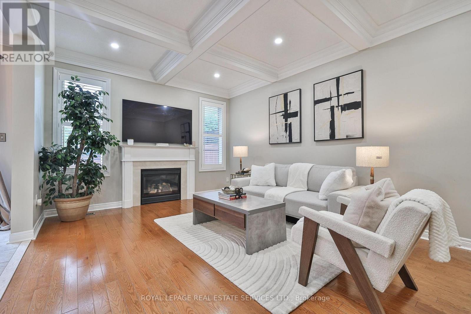 












3222 EPWORTH CRESCENT

,
Oakville,




Ontario
L6M0B3

