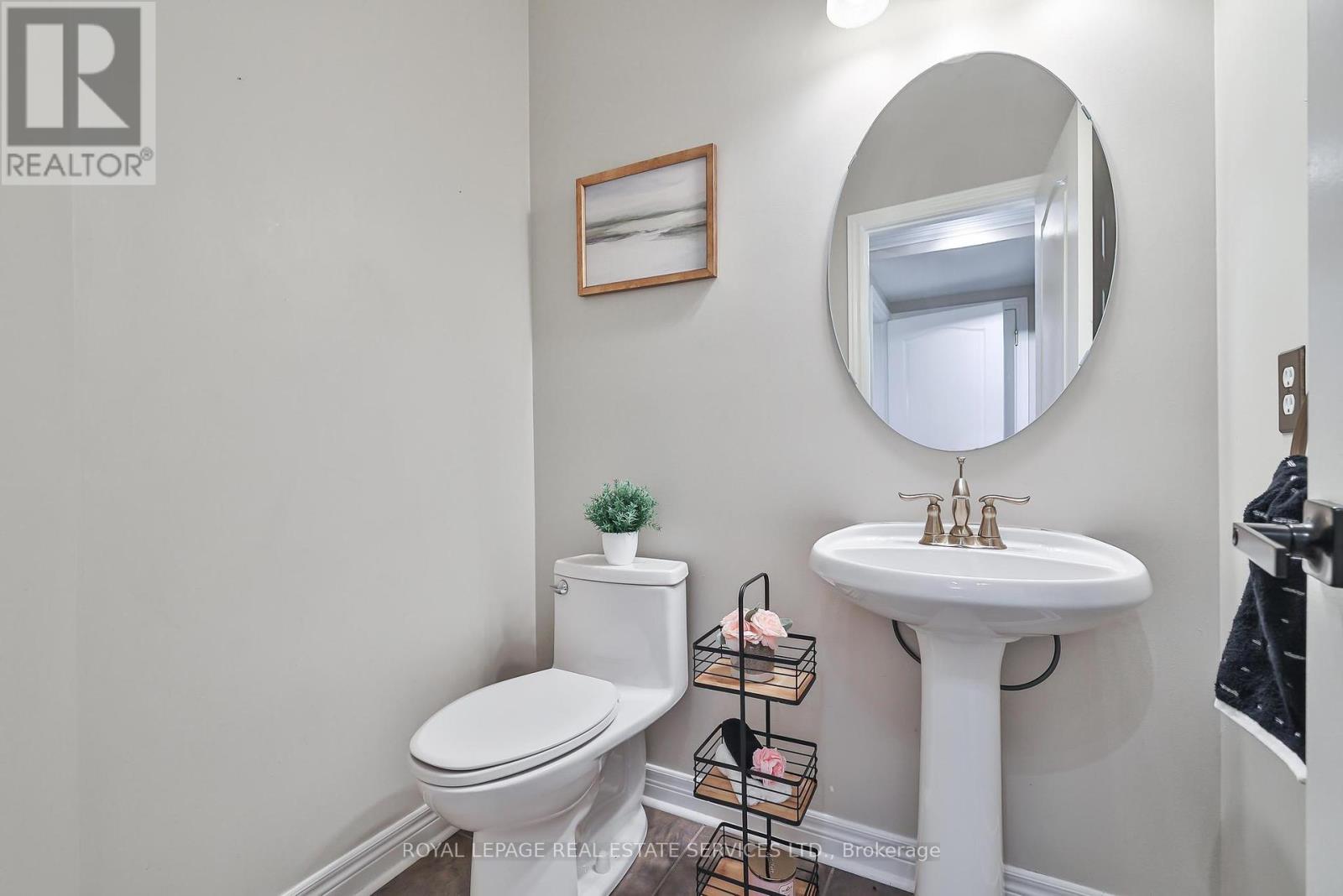 












3222 EPWORTH CRESCENT

,
Oakville,




Ontario
L6M0B3

