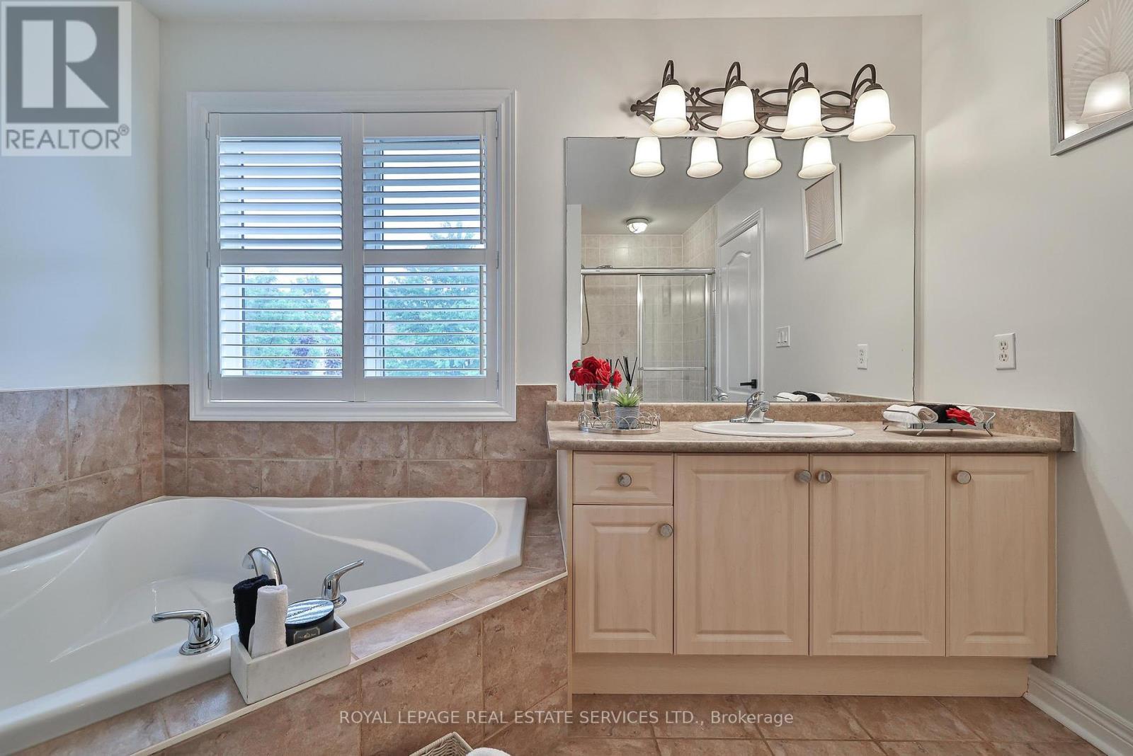 












3222 EPWORTH CRESCENT

,
Oakville,




Ontario
L6M0B3

