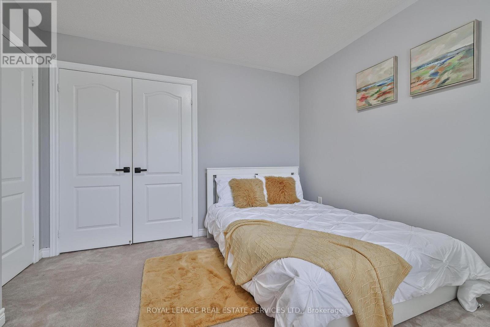 












3222 EPWORTH CRESCENT

,
Oakville,




Ontario
L6M0B3

