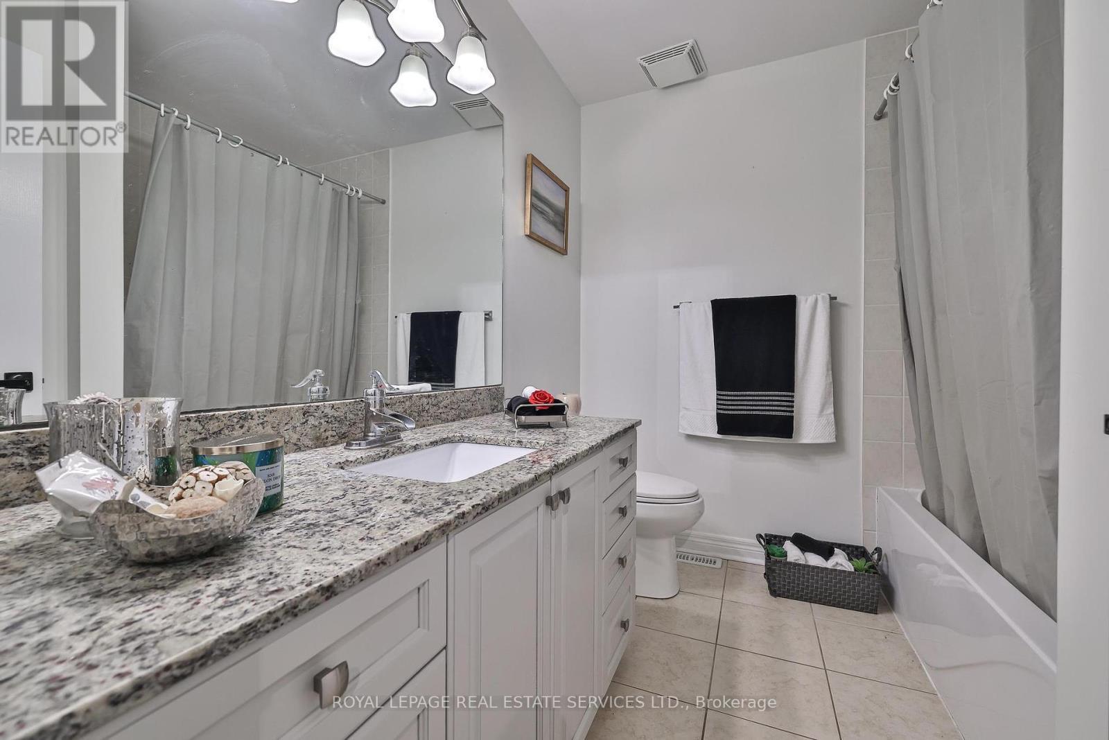












3222 EPWORTH CRESCENT

,
Oakville,




Ontario
L6M0B3

