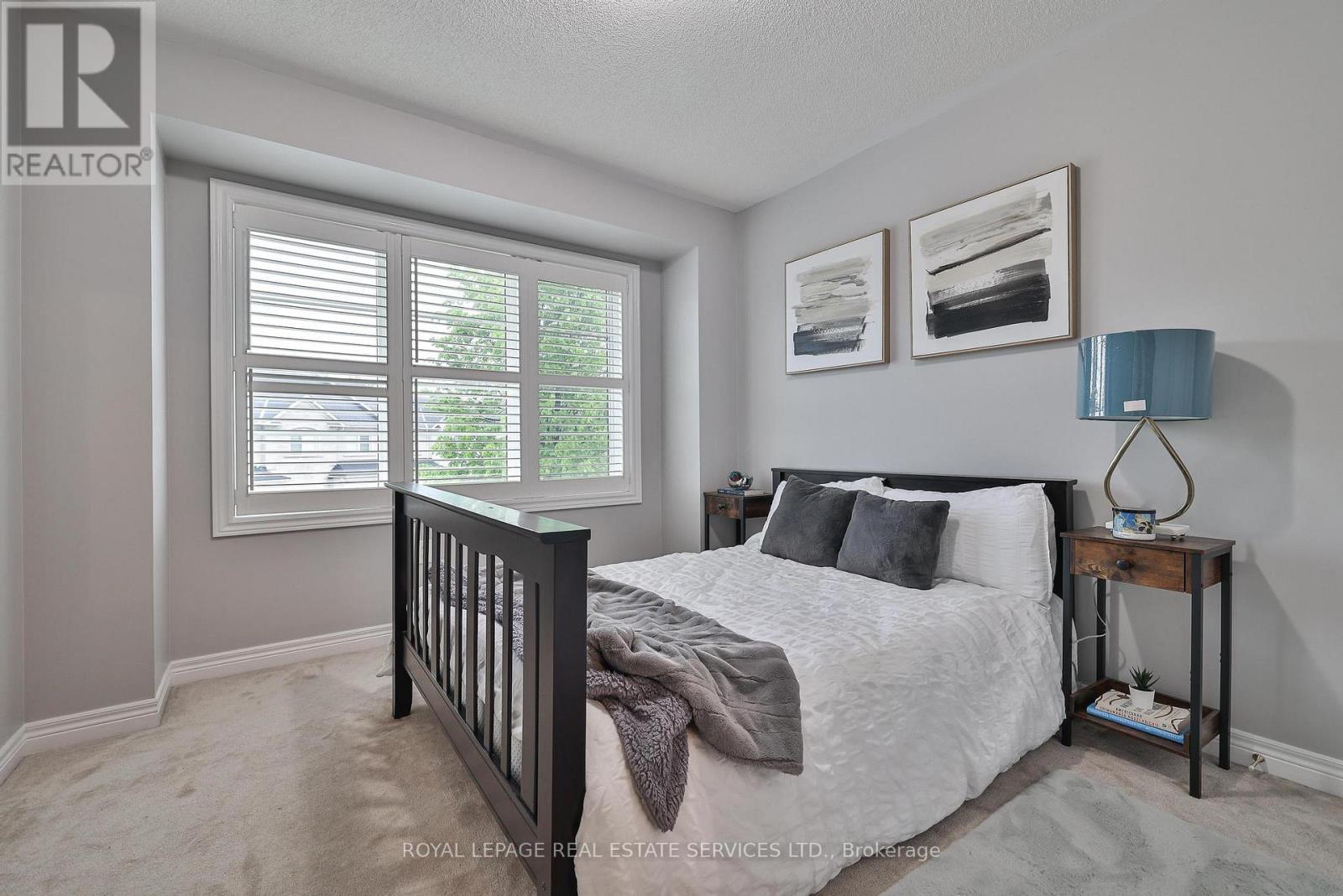 












3222 EPWORTH CRESCENT

,
Oakville,




Ontario
L6M0B3

