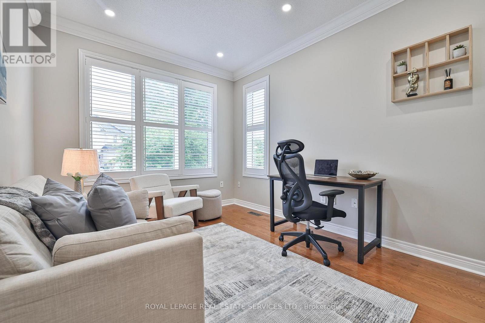 












3222 EPWORTH CRESCENT

,
Oakville,




Ontario
L6M0B3

