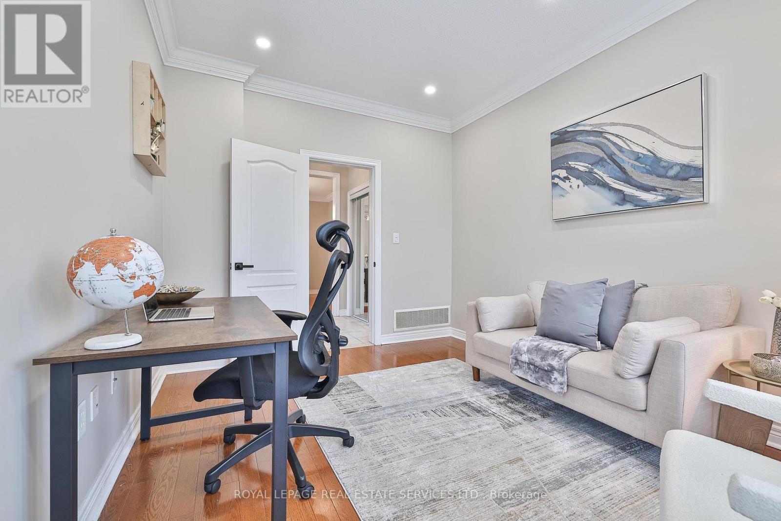 












3222 EPWORTH CRESCENT

,
Oakville,




Ontario
L6M0B3

