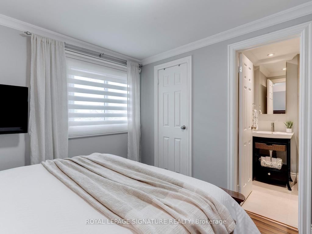 









53


Normandy

Place,
Oakville,




ON
L6K 1R9

