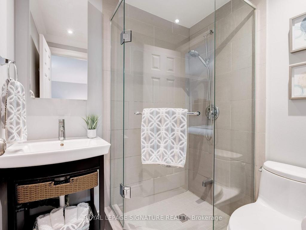 









53


Normandy

Place,
Oakville,




ON
L6K 1R9

