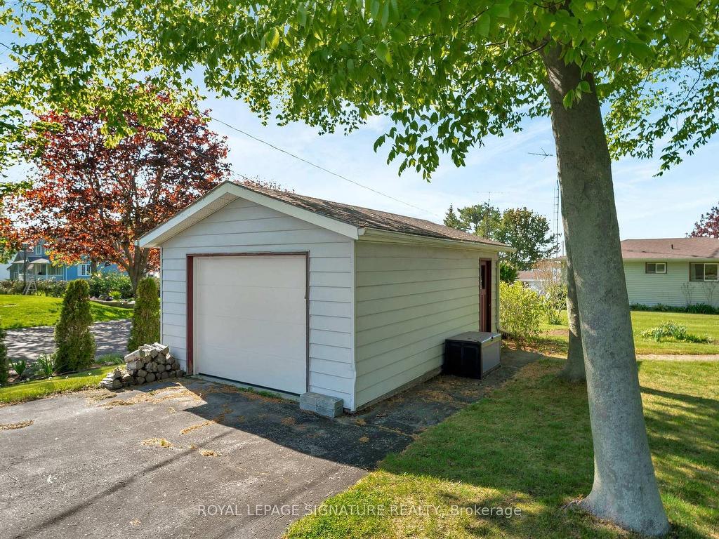 









318


Island

Road,
Prince Edward County,




ON
K0K 2T0

