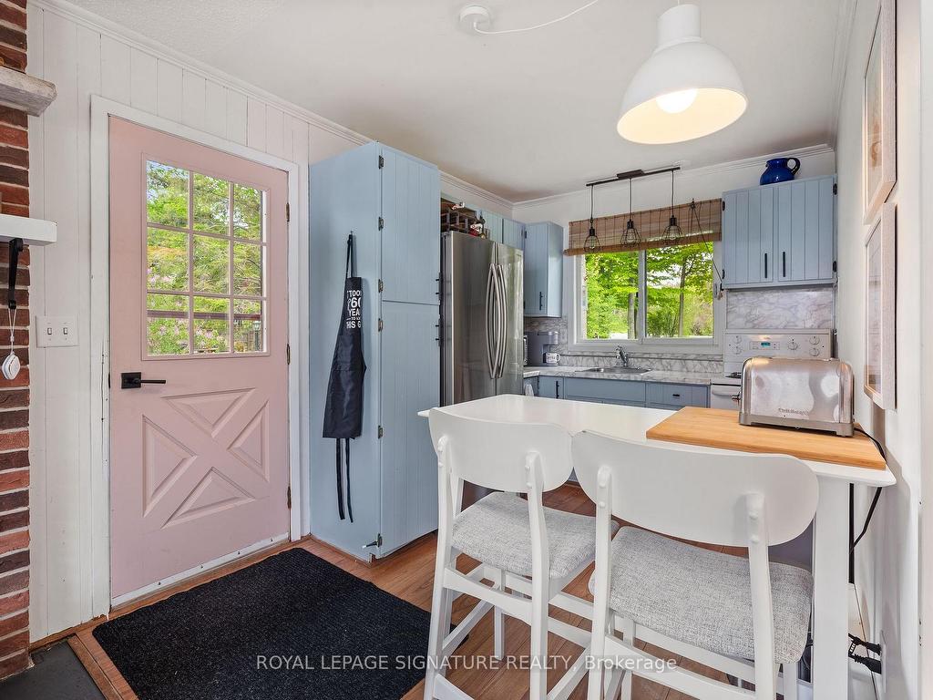 









318


Island

Road,
Prince Edward County,




ON
K0K 2T0

