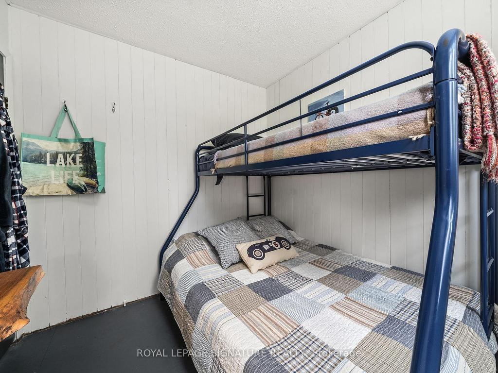 









318


Island

Road,
Prince Edward County,




ON
K0K 2T0

