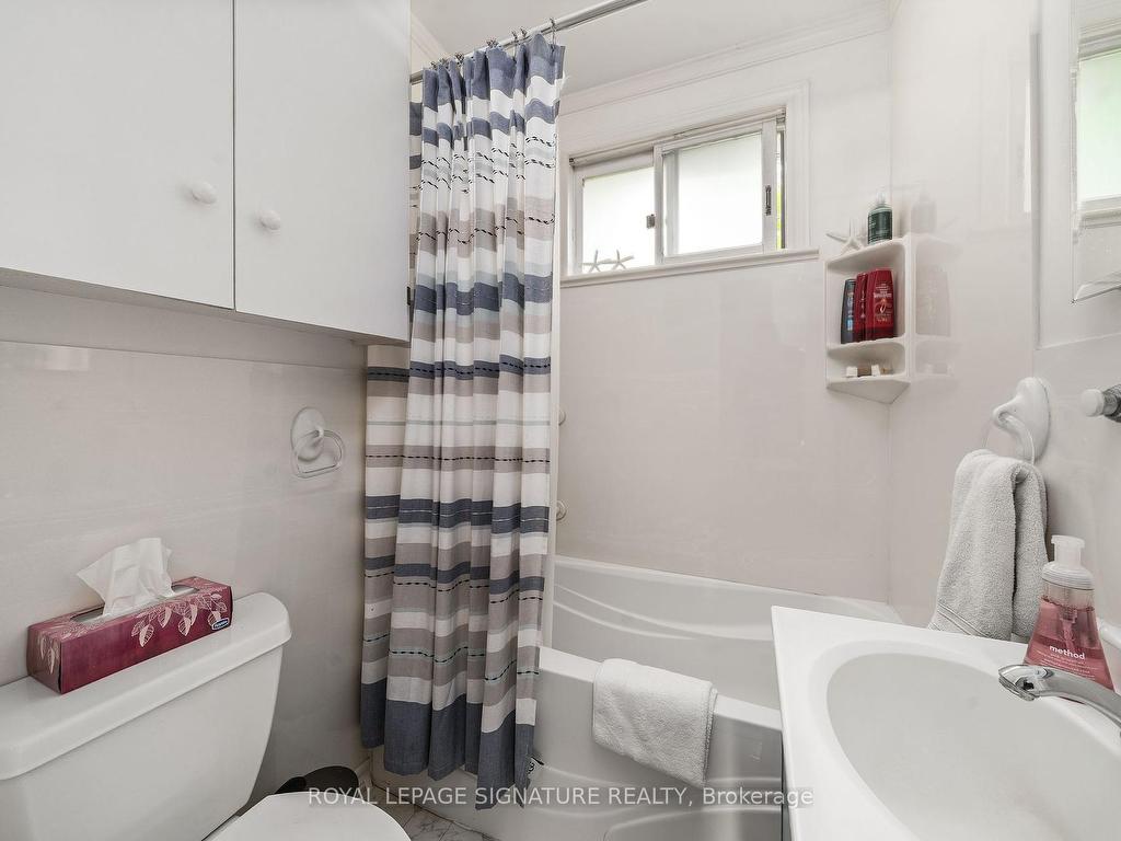 









318


Island

Road,
Prince Edward County,




ON
K0K 2T0

