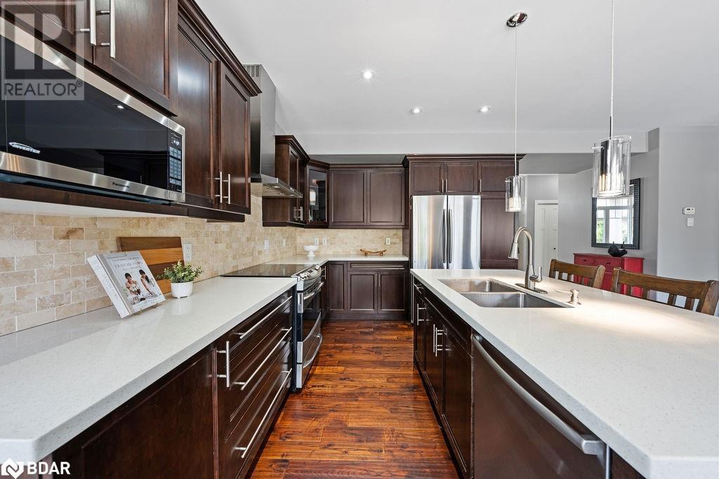 












33 BUTTERNUT Court

,
Belleville,




Ontario
K8P0C5

