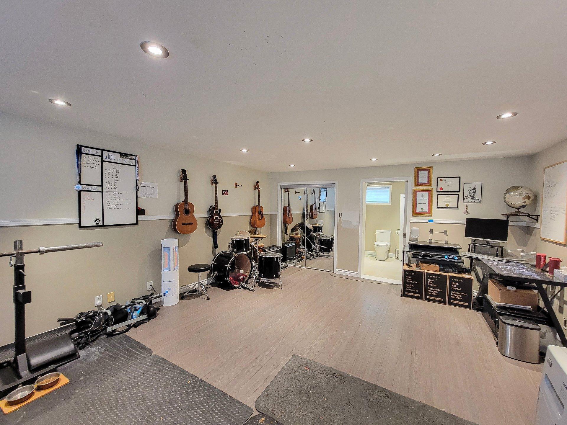









34


Rue Champêtre

,
Saint-Hippolyte,




QC
J8A3R3

