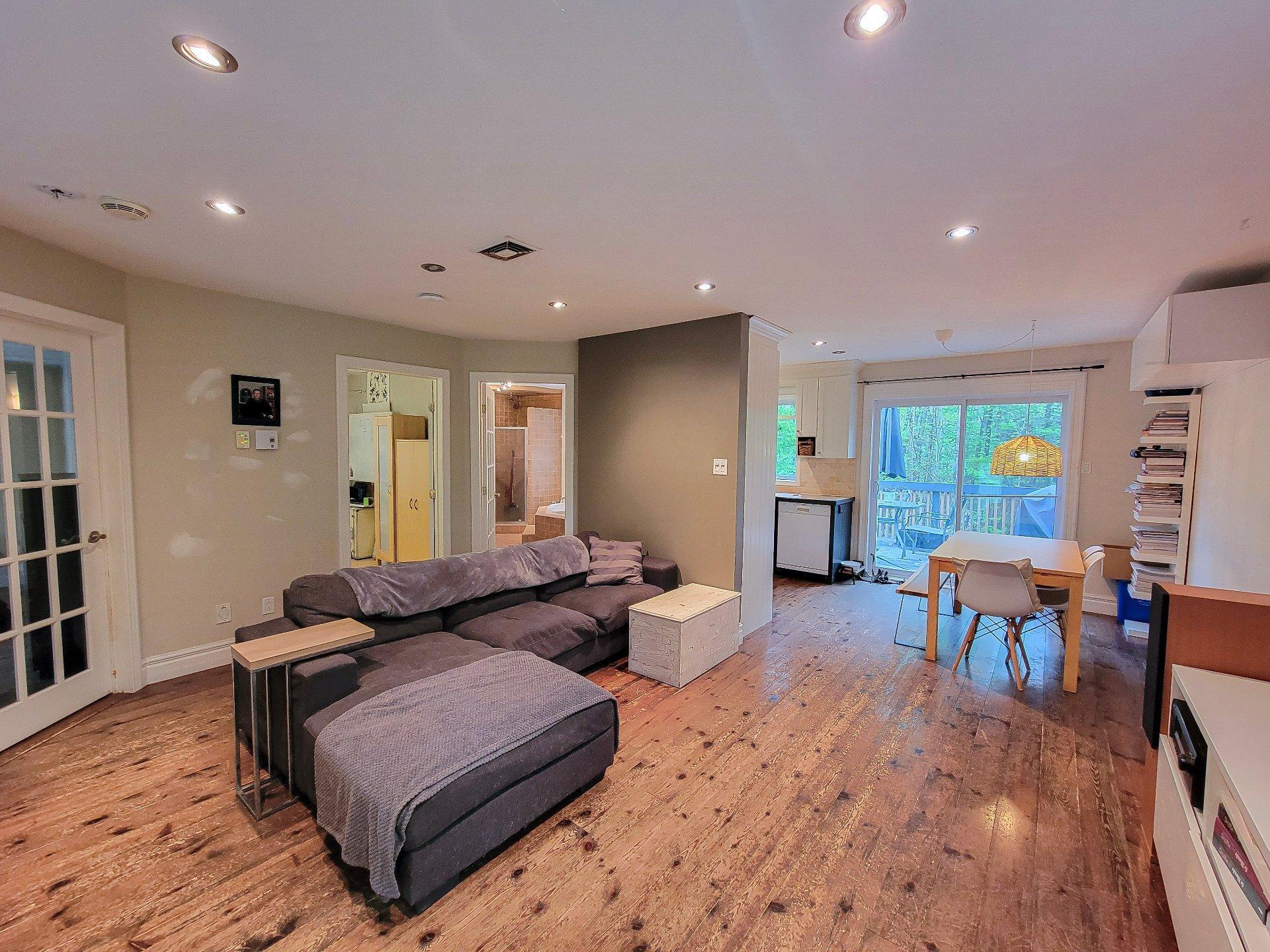 









34


Rue Champêtre

,
Saint-Hippolyte,




QC
J8A3R3

