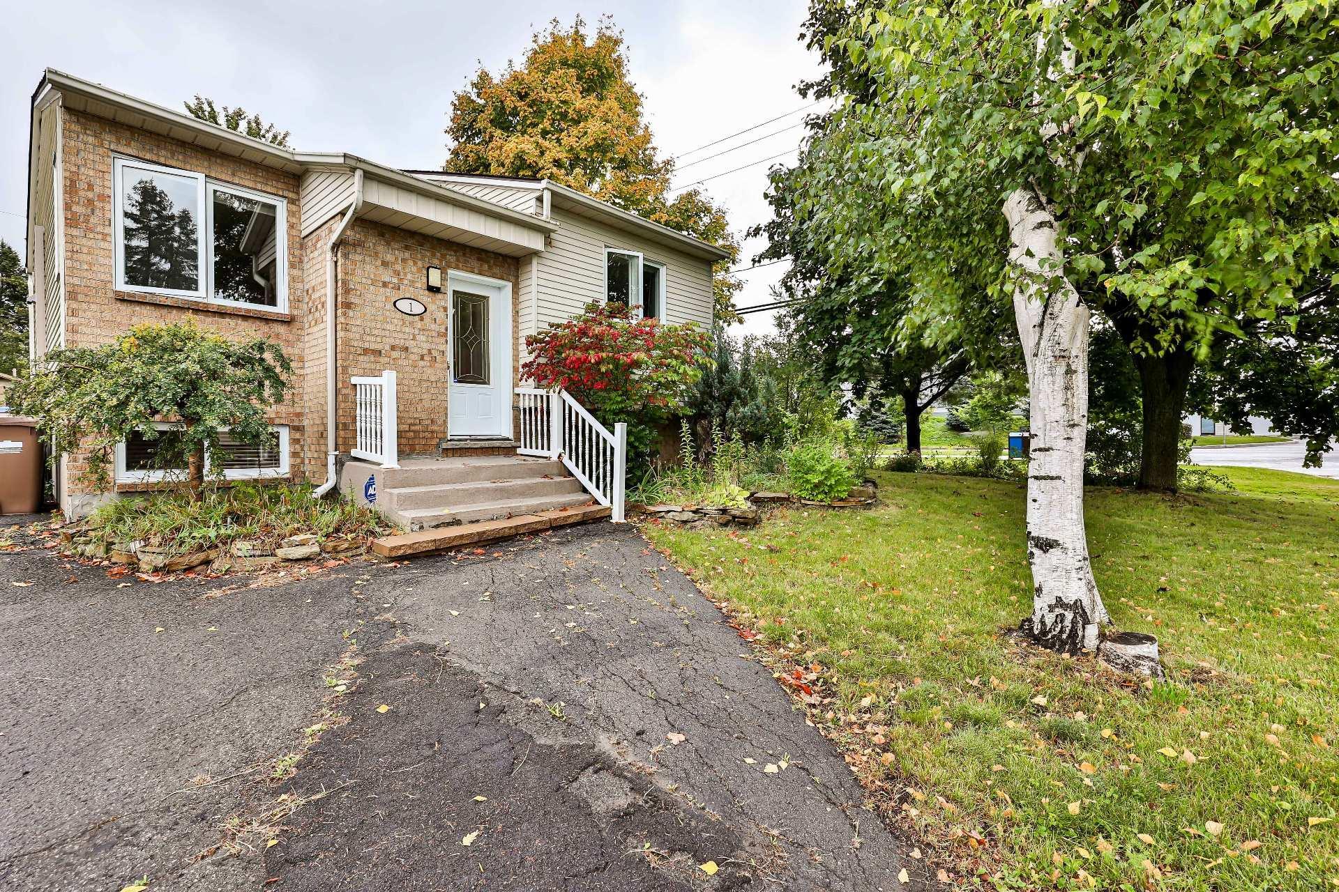 









1


Rue Larivée

,
Vaudreuil-Dorion,




QC
J7V8P5

