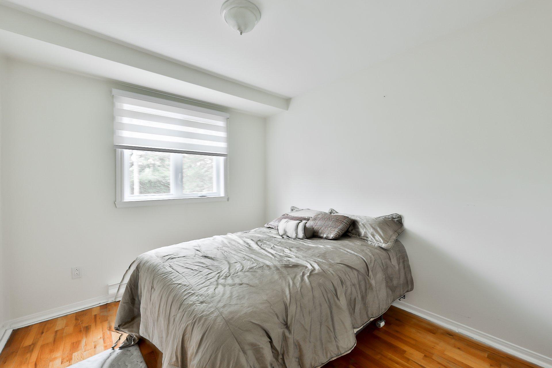 









1


Rue Larivée

,
Vaudreuil-Dorion,




QC
J7V8P5

