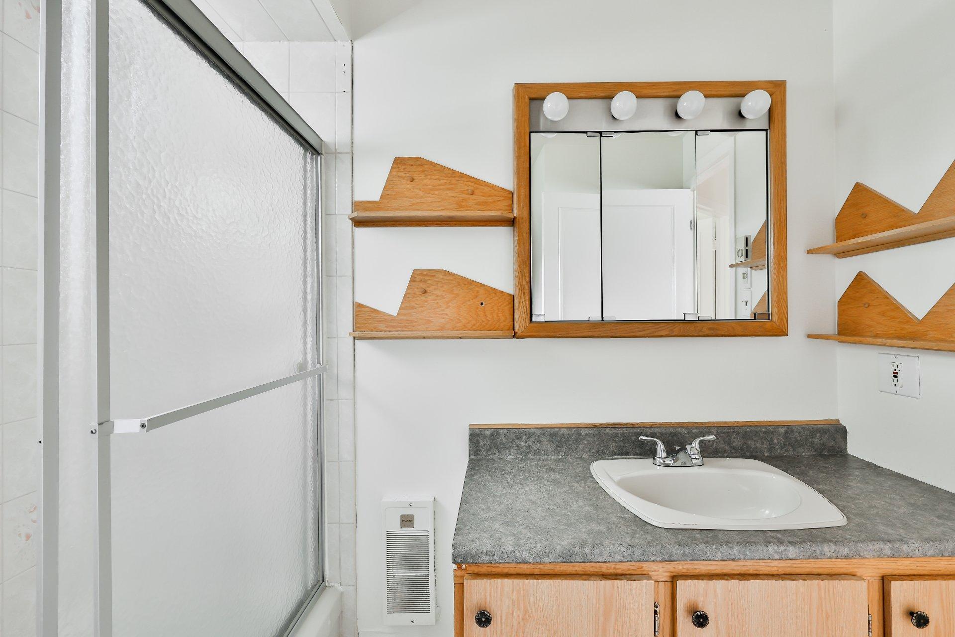 









1


Rue Larivée

,
Vaudreuil-Dorion,




QC
J7V8P5

