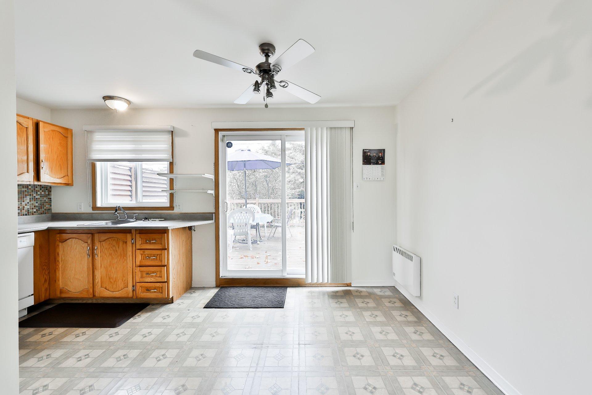 









1


Rue Larivée

,
Vaudreuil-Dorion,




QC
J7V8P5

