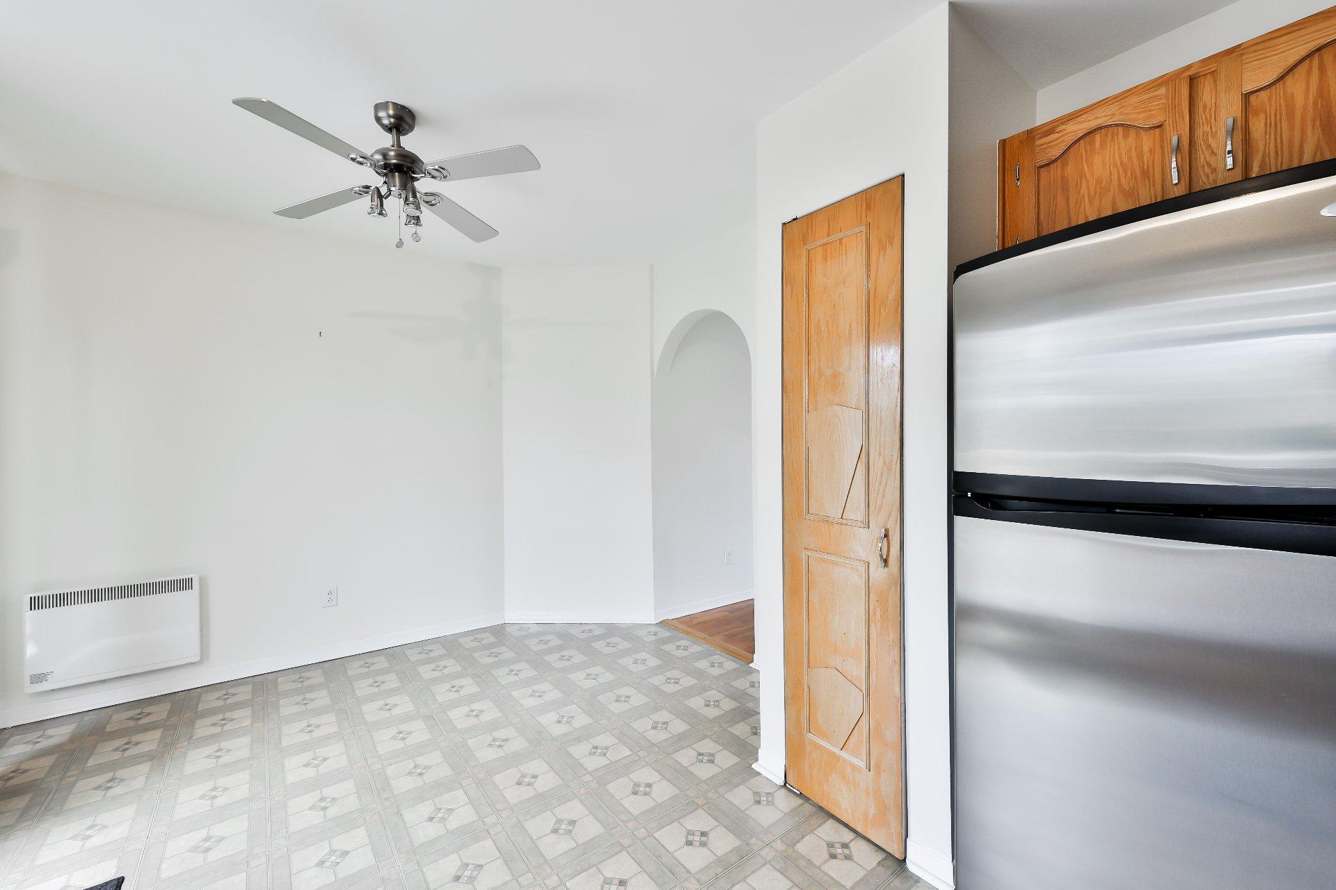 









1


Rue Larivée

,
Vaudreuil-Dorion,




QC
J7V8P5

