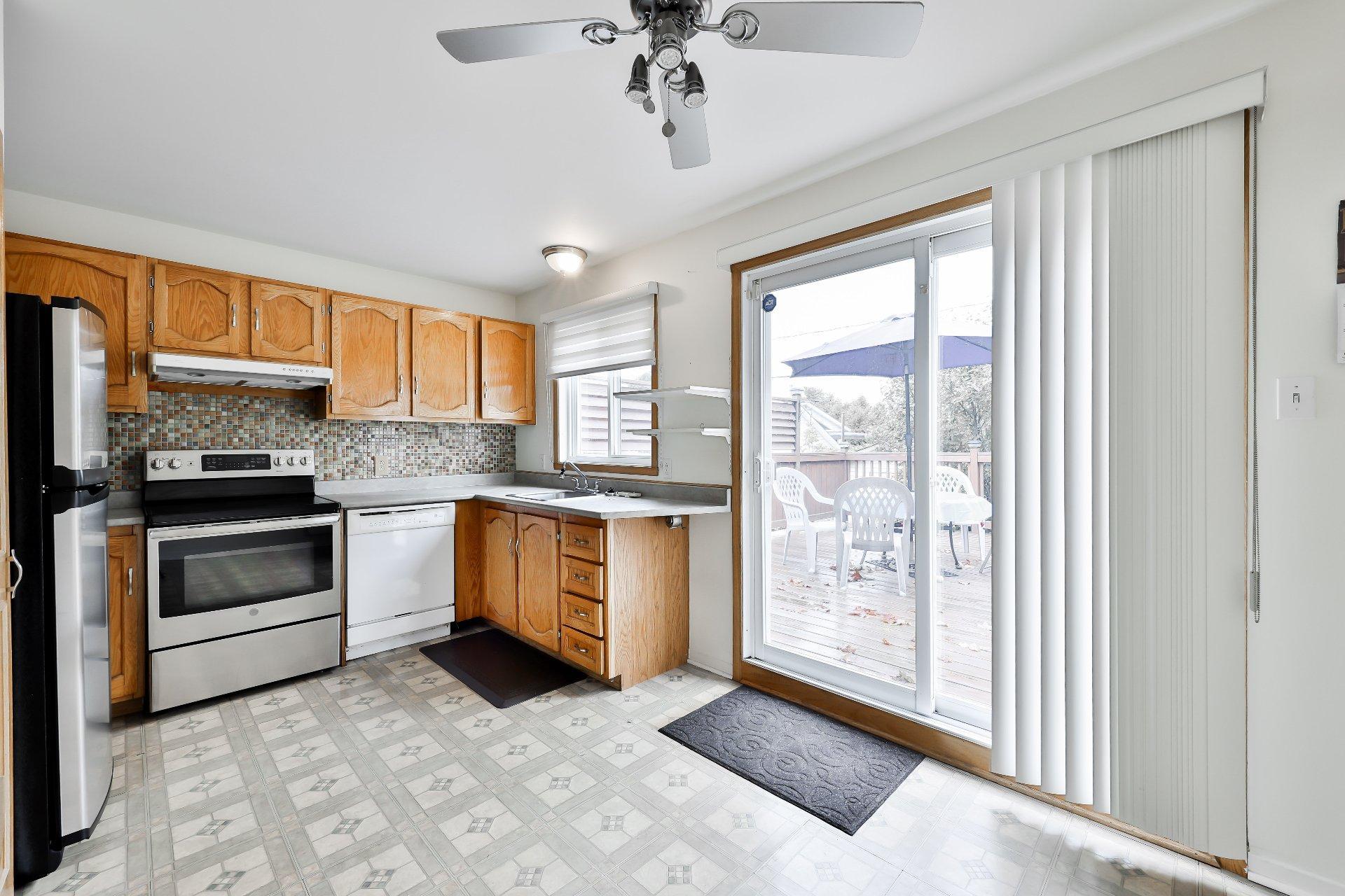 









1


Rue Larivée

,
Vaudreuil-Dorion,




QC
J7V8P5

