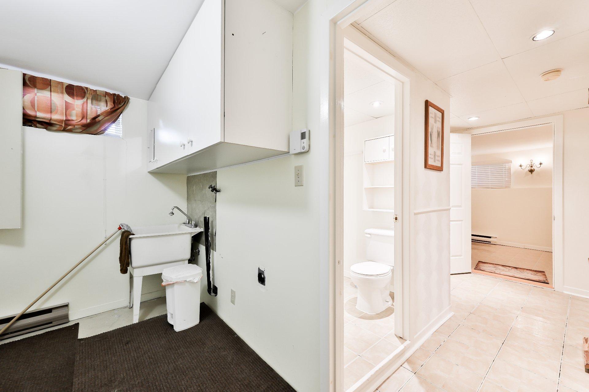 









1


Rue Larivée

,
Vaudreuil-Dorion,




QC
J7V8P5

