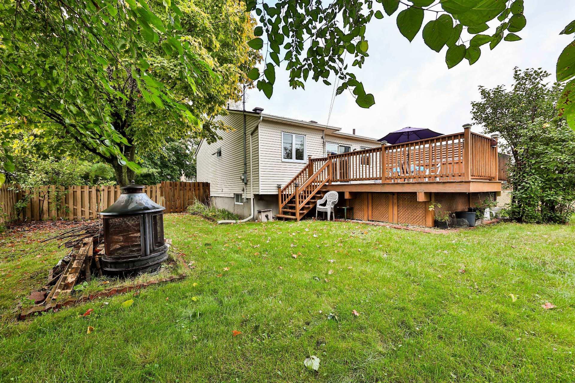









1


Rue Larivée

,
Vaudreuil-Dorion,




QC
J7V8P5

