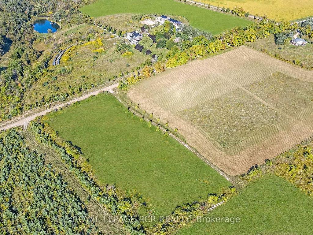 









877281


5th

Line East,
Mulmur,







ON
L9V 0K4

