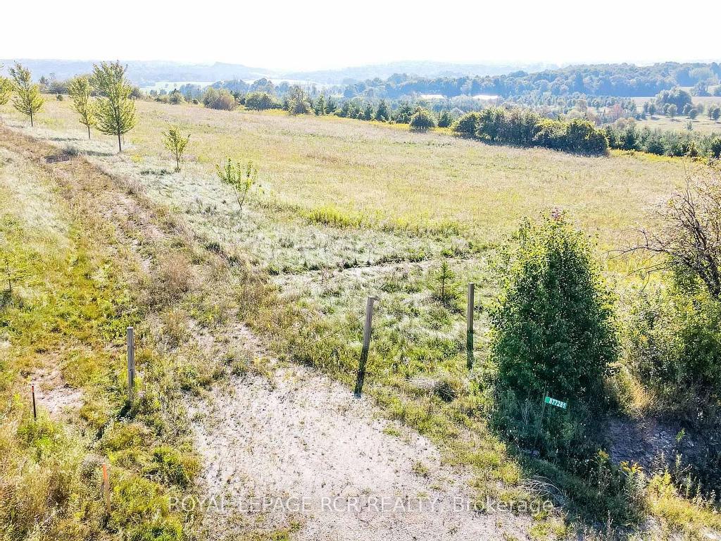 









877281


5th

Line East,
Mulmur,







ON
L9V 0K4

