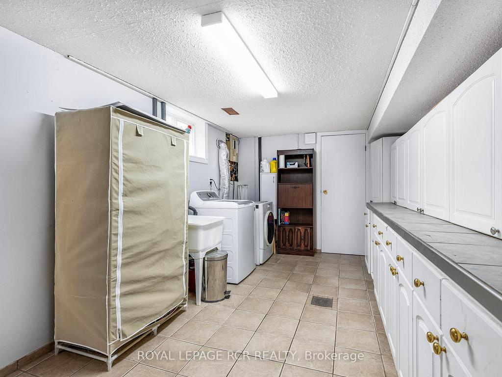 









116


Zima

Crescent,
Bradford West Gwillimbury,




ON
L3Z 2E4

