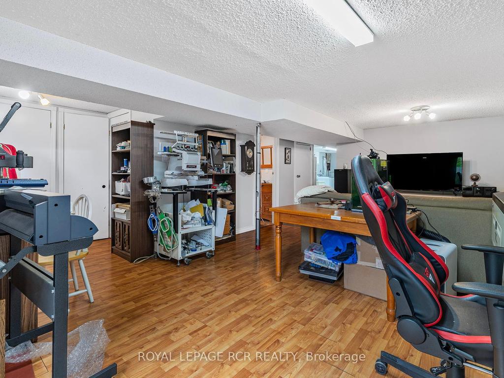 









116


Zima

Crescent,
Bradford West Gwillimbury,




ON
L3Z 2E4

