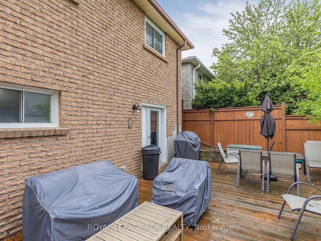 









116


Zima

Crescent,
Bradford West Gwillimbury,




ON
L3Z 2E4

