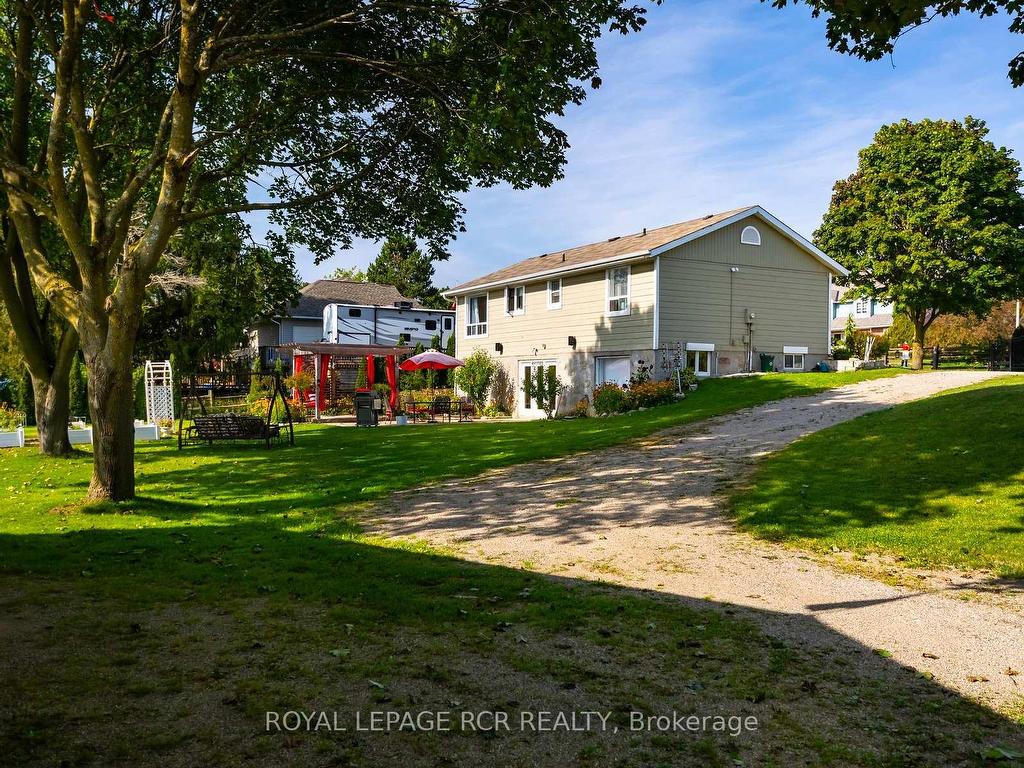 









16


Barbour

Drive,
Erin,




ON
N0B 1Z0

