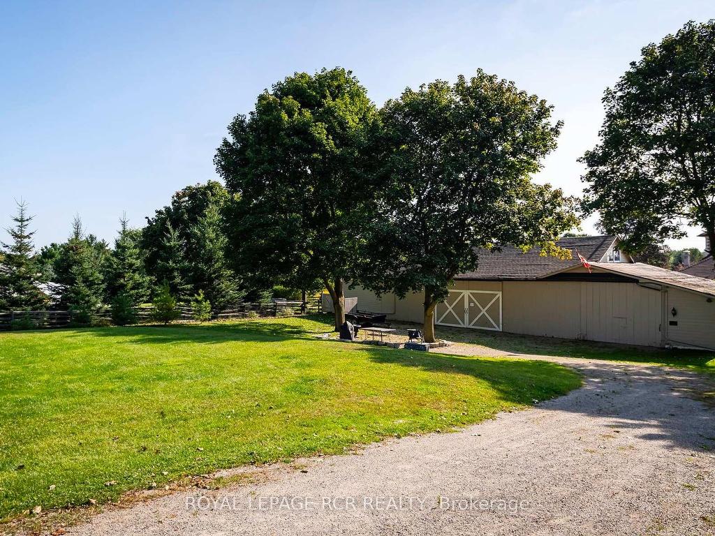 









16


Barbour

Drive,
Erin,




ON
N0B 1Z0

