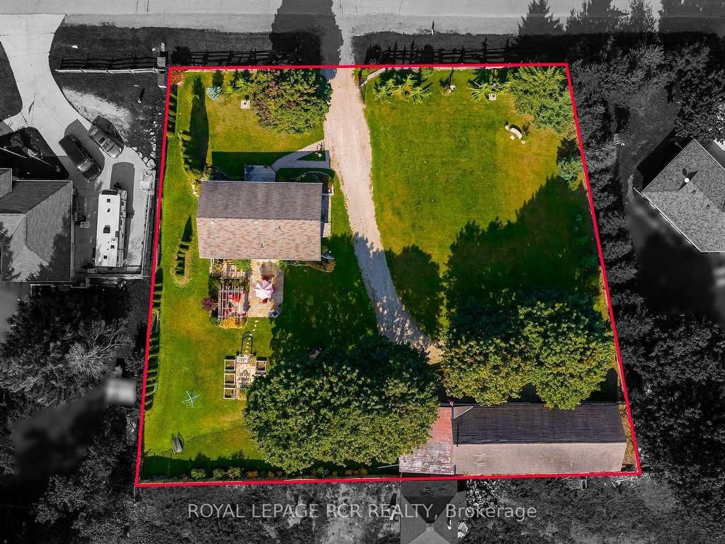 









16


Barbour

Drive,
Erin,




ON
N0B 1Z0

