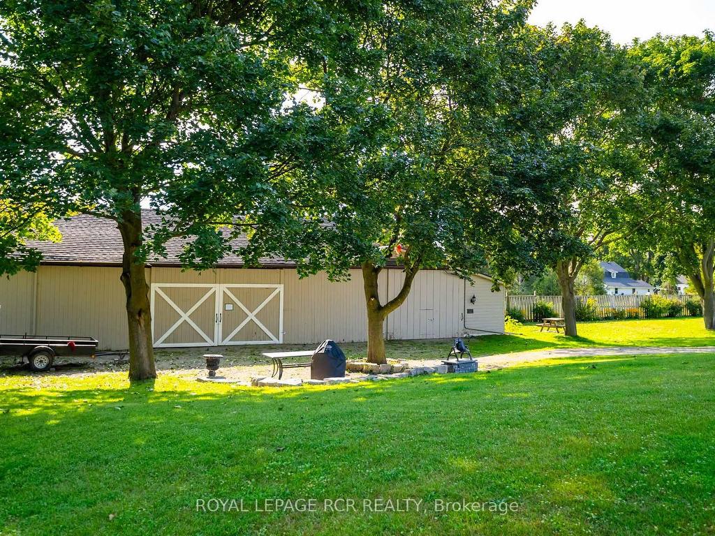 









16


Barbour

Drive,
Erin,




ON
N0B 1Z0

